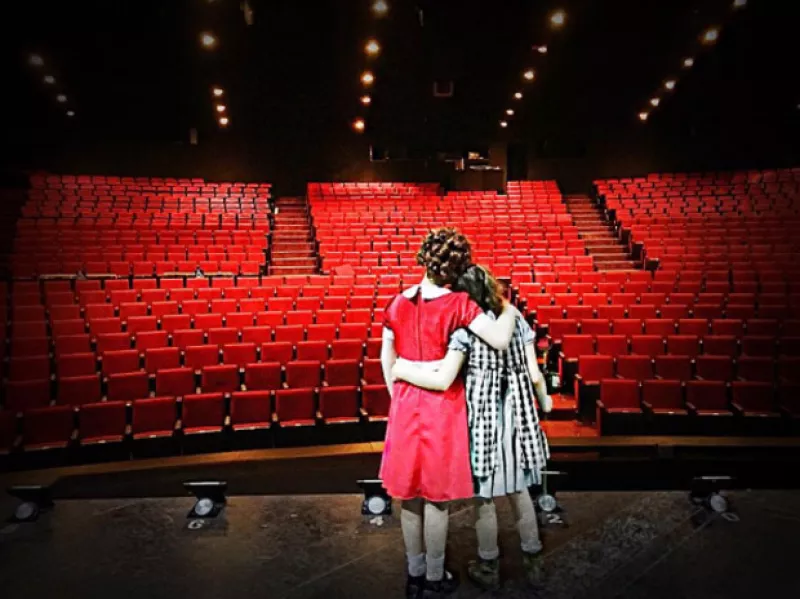 Con un emotivo mensaje en Instagram, la conductora compartió el orgullo que siente ahora que sus hijas terminaron su participación en “Annie, el musical”.