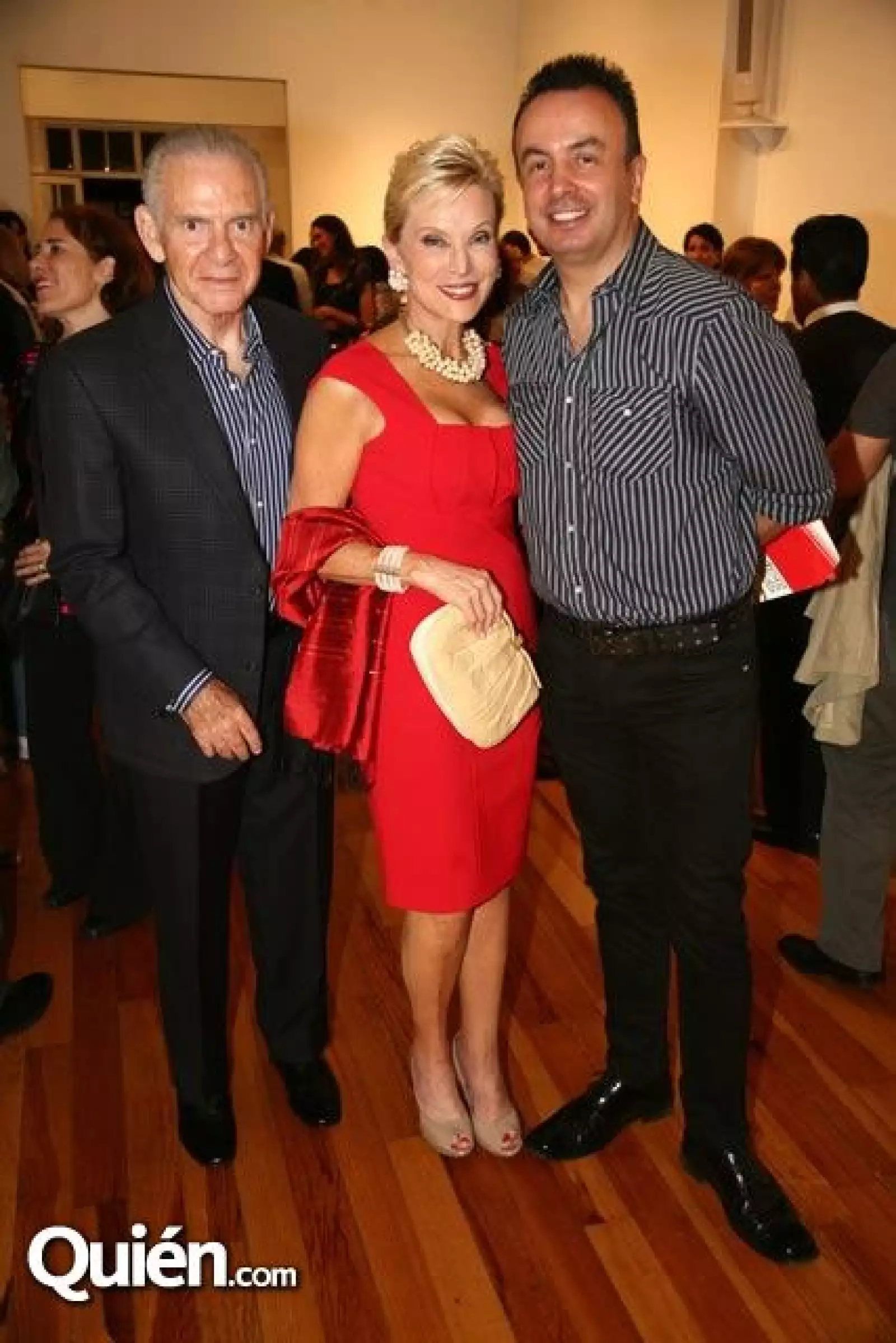 León Bessudo,Raquel Bessudo,Agustín Portillo