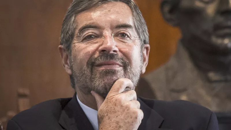 Una vocación mediadora