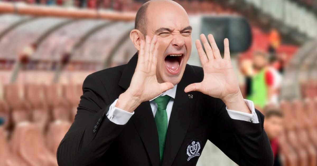 SORIANA TIRA LA CASA POR LA VENTANA CON JULIO REGALADO PARA EL MUNDIAL
