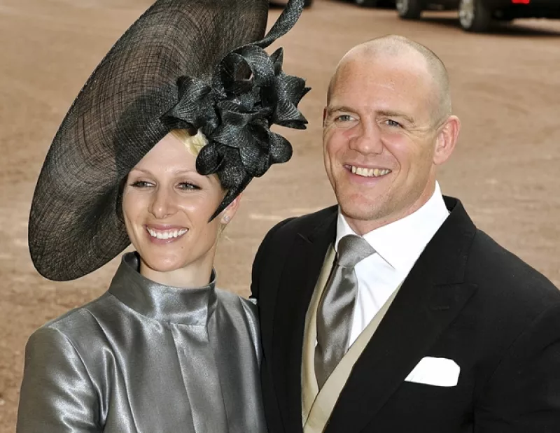 El enlance entre Zara Phillips, nieta de la Reina Isabel II y el jugador de rugby Mike Tindall se llevará a cabo mañana de forma privada y no ha llamado mucho la atención.