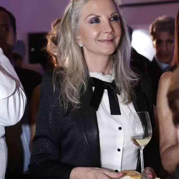 Cata Ayúdate a dar