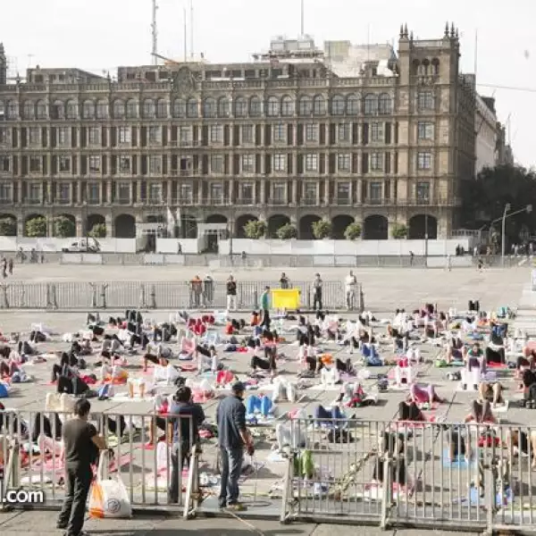 Yoga en el zocalo