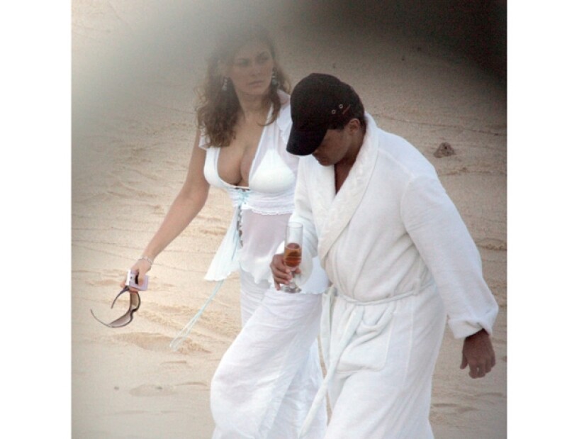 Con Araceli Arámbula, madre de sus dos hijos.