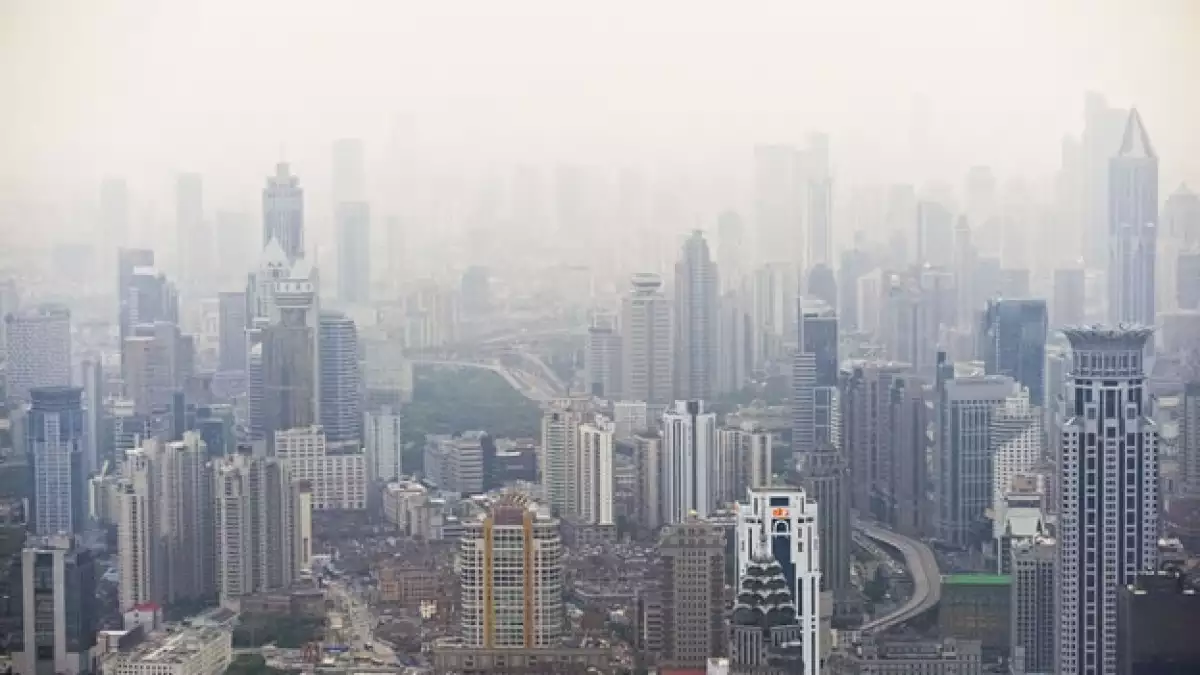 La calidad del aire en Shangai, China; la OMS dio a conocer que la contaminación aérea en las urbes del mundo es ?malsana?