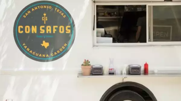 Con Safos (Cortesía)