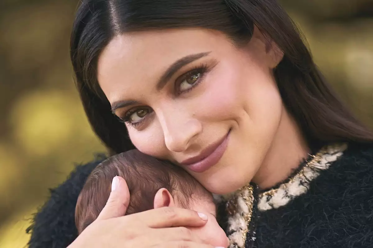 Ana Brenda Contreras y su hija Aria en exclusiva para la revista Quién