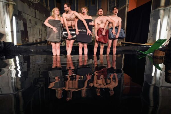 Volcano Theatre Group Presents "Seagulls" at Edinburgh's Festival Fringe