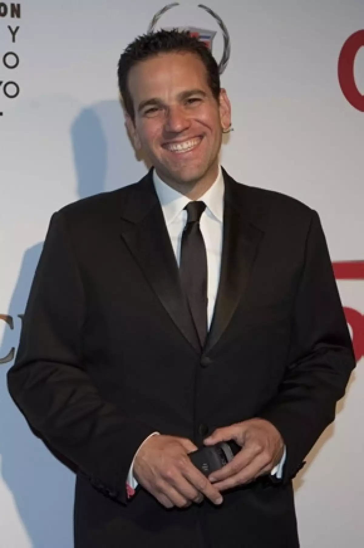 El periodista nos platicó que debido a las amenazas que continuamente recibe por ser periodista, ha preferido mantener a sus hijos y esposa lejos de las cámaras.