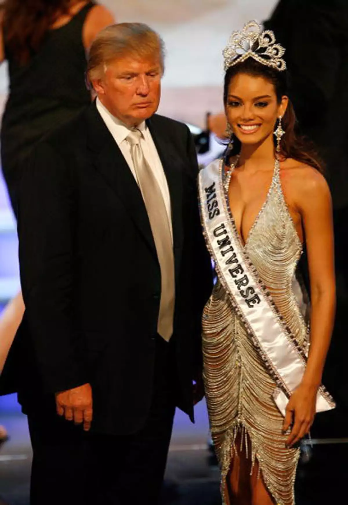 Tras las polémicas declaraciones del empresario, la puertorriqueña, quien ganase el certamen en el 2006, canceló su participación en apoyo a los mexicanos.