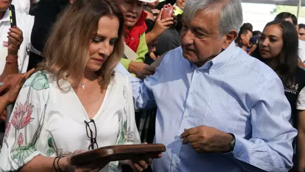 AMLO Beatriz 