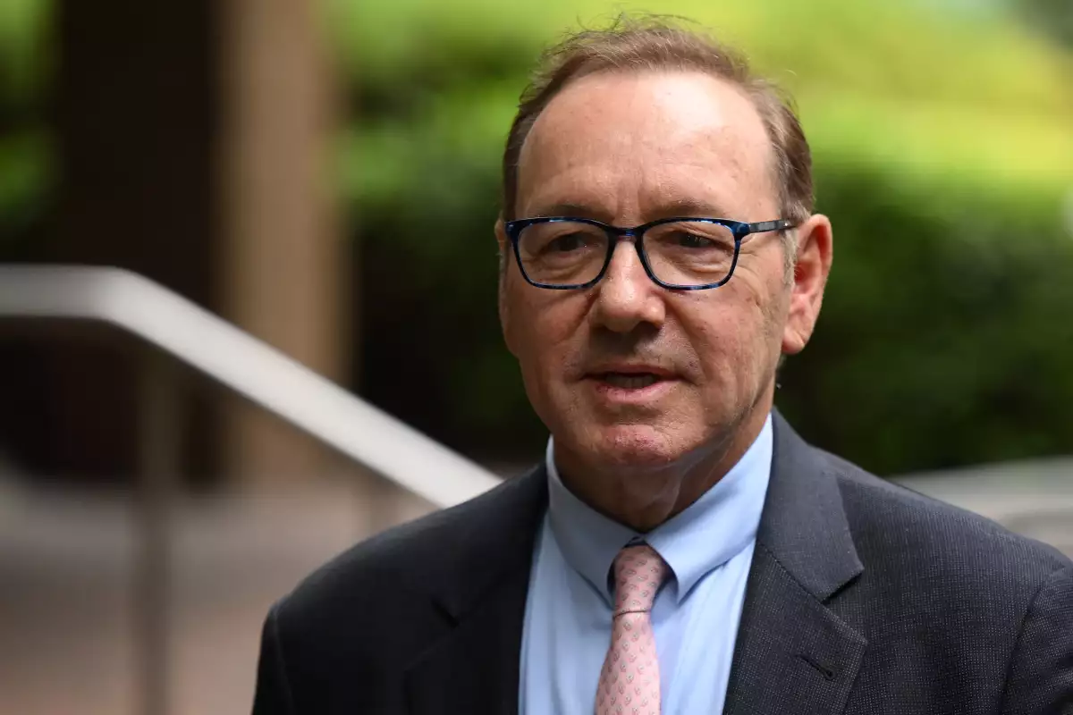 kevin-spacey-comparece