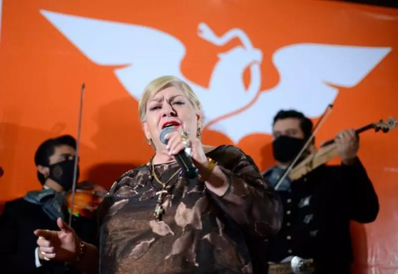 La vez que Paquita la del Barrio quiso ser diputada y apoyó a Peña Nieto