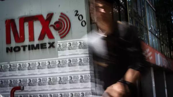 Campamento del Sindicato Único de Trabajadores (SUT) de la Agencia de Noticias del Estado Mexicano (NOTIMEX) al exterior de las instalaciones de la agencia la cual de acuerdo al Senado de la República y el Gobierno Federal desaparecerá y será liquidada conforme a la ley.