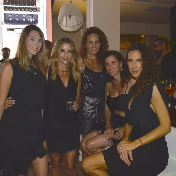 Rossana Mora, Jimena y Maru Fernández, Mónica Unida y Carla Aparicio