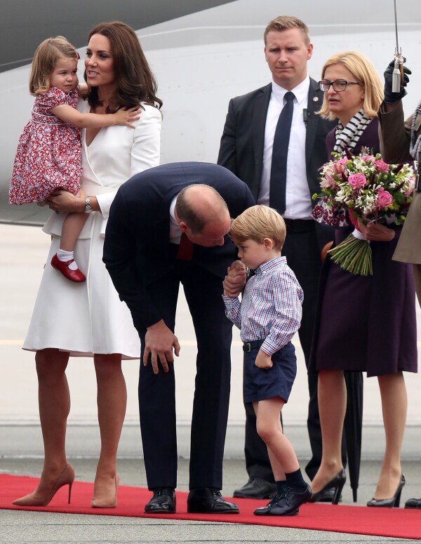 Kate Middleton, príncipe William, George y Charlotte en Varsovia
