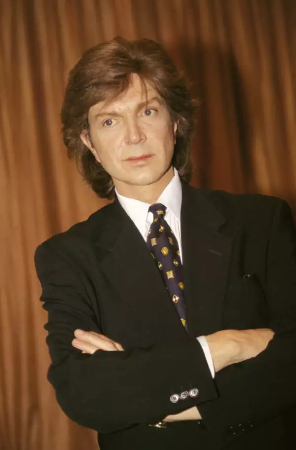 Así lucía el cantante hace algunos años.