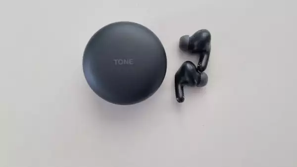 Detalles reseña LG Tone Free