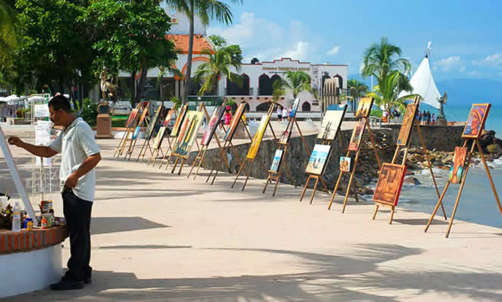 Parte del aire artístico que se respira en todo el centro de Puerto Vallarta.