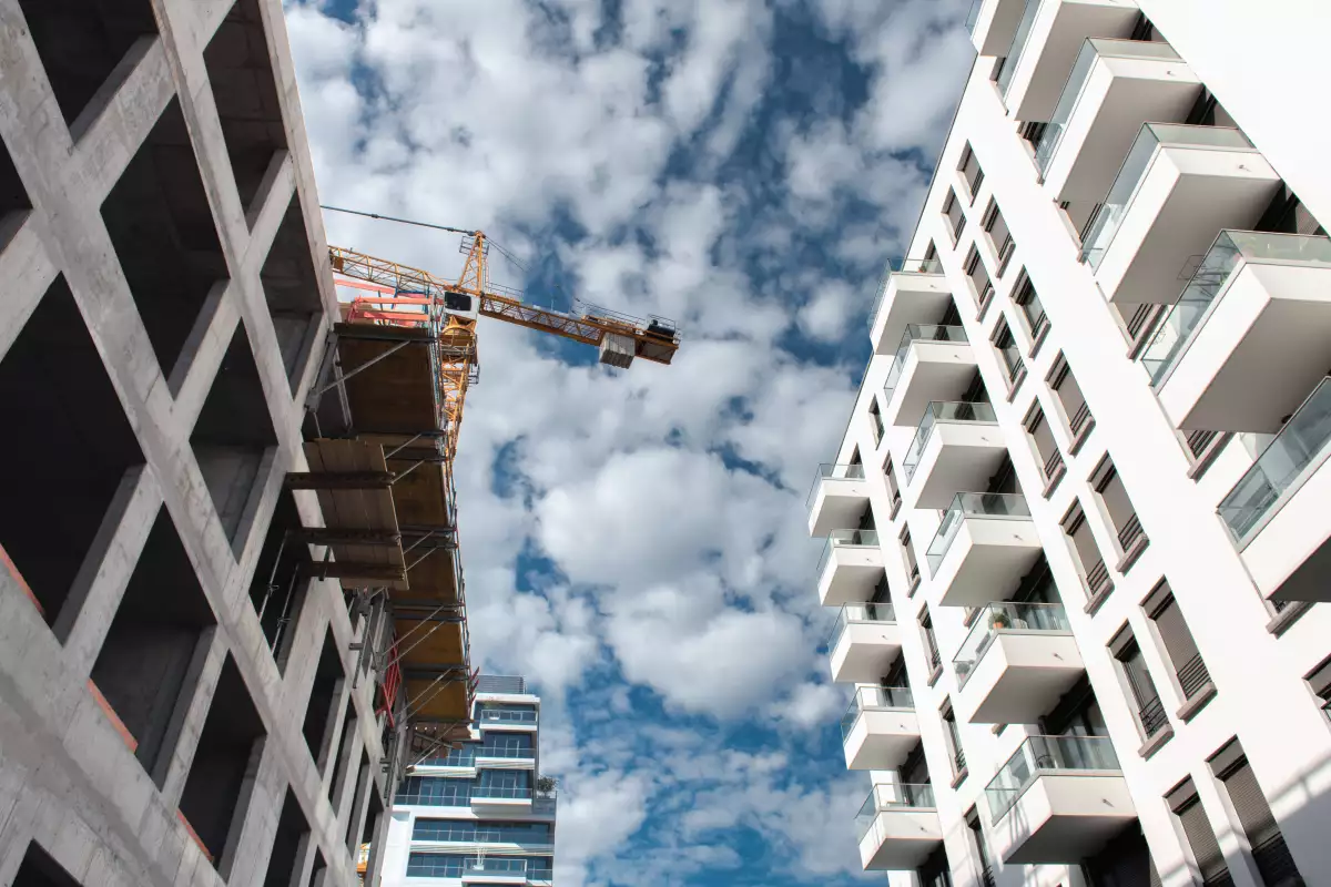 crane among modern buildings in Berlin
