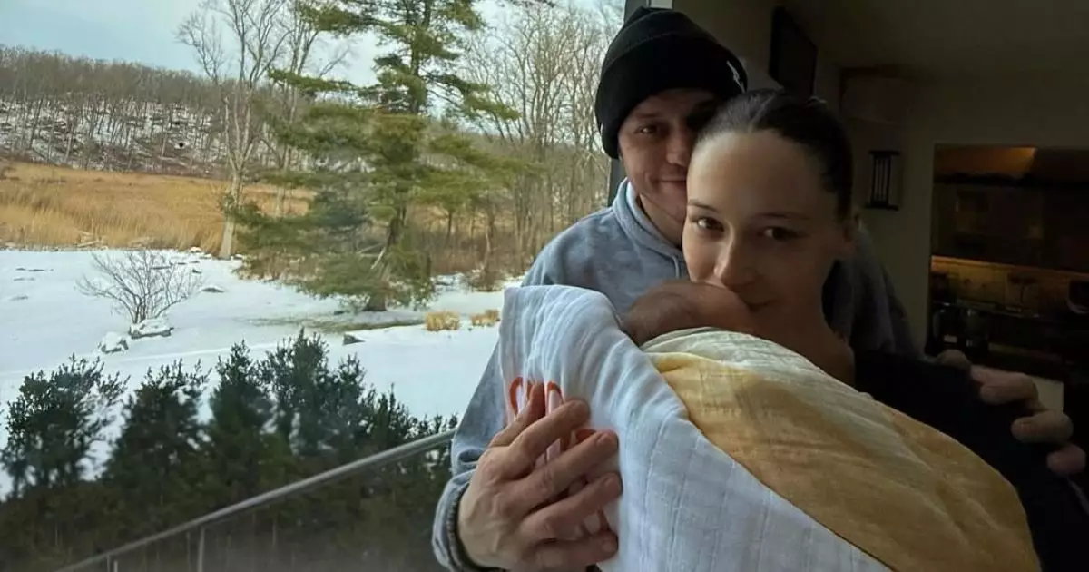 pete-davidson-hija.jpg