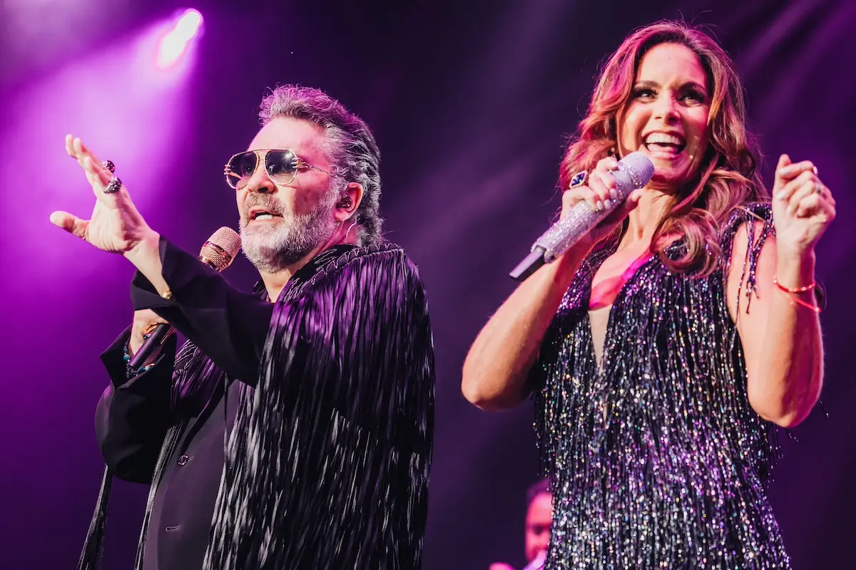 Lucero y Mijares Concert