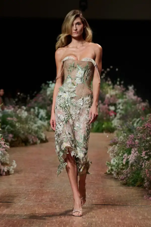 Elie Saab PFW.jpg