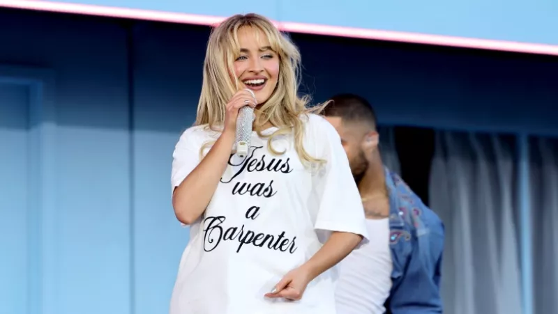 Coachella arranca edición 2026 liderada por Sabrina Carpenter, Justin Bieber y Karol G