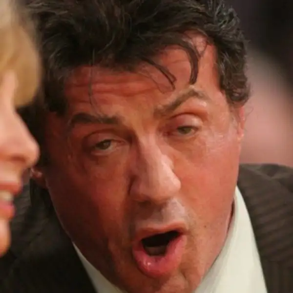 No, Silvester Stallone no está ebrio. Sólo entusiasmado.