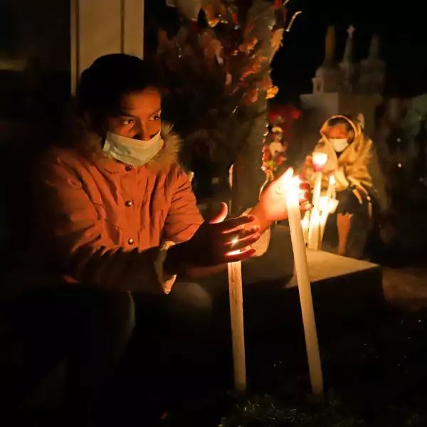 Los panteones de Xochitlan Todos Santos