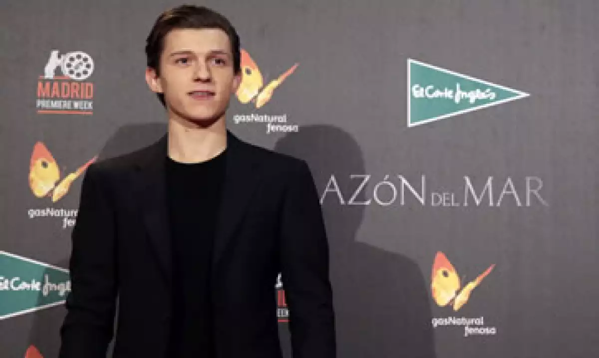 Tom Holland dará vida al hombre araña en una nueva franquicia del superhéroe, tras la salida de Andrew Garfield. (Foto: EFE )