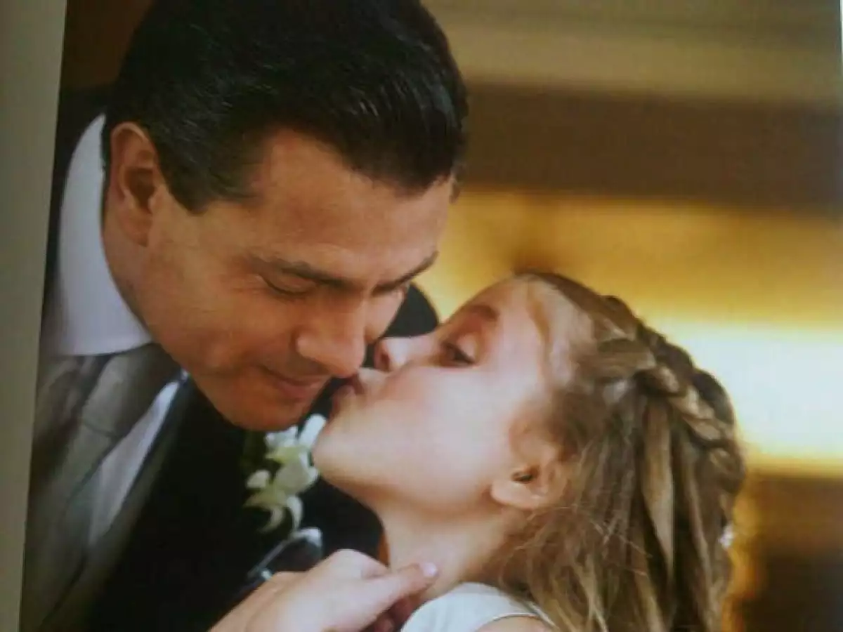 Regina considera a Peña Nieto su segundo papá.