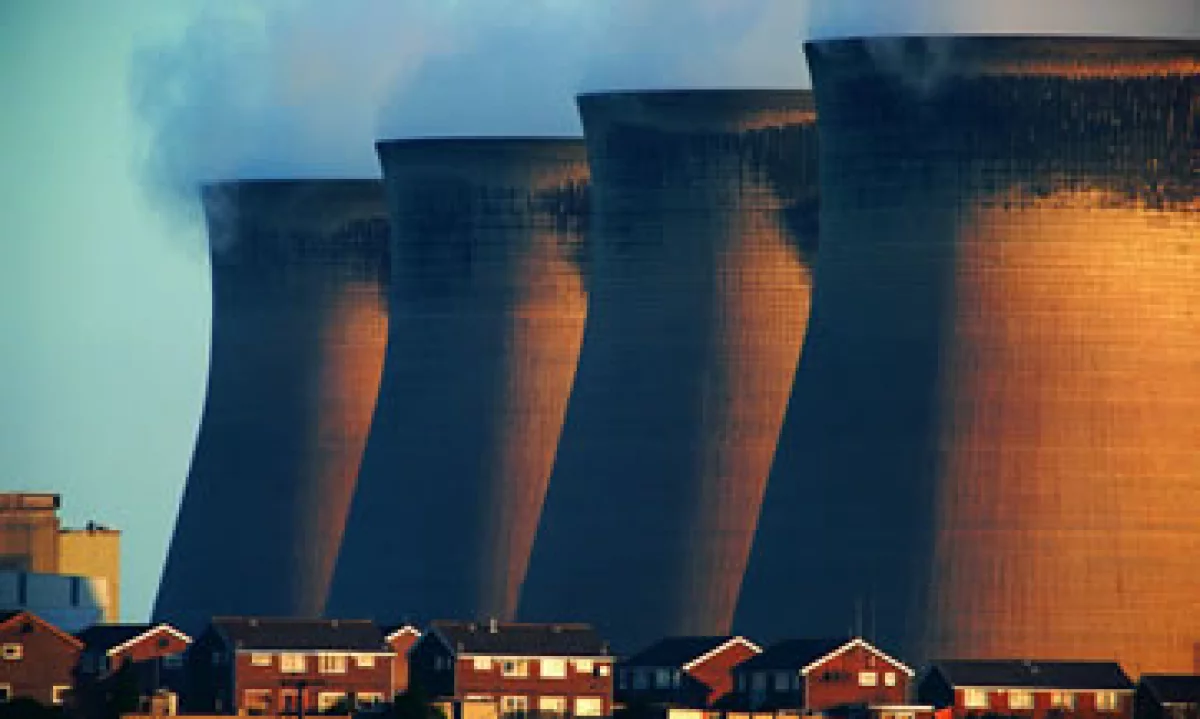 Para Wolf, una de las alternativas para combatir el cambio climático es gravar las emisiones de carbono. (Foto: Getty Images)