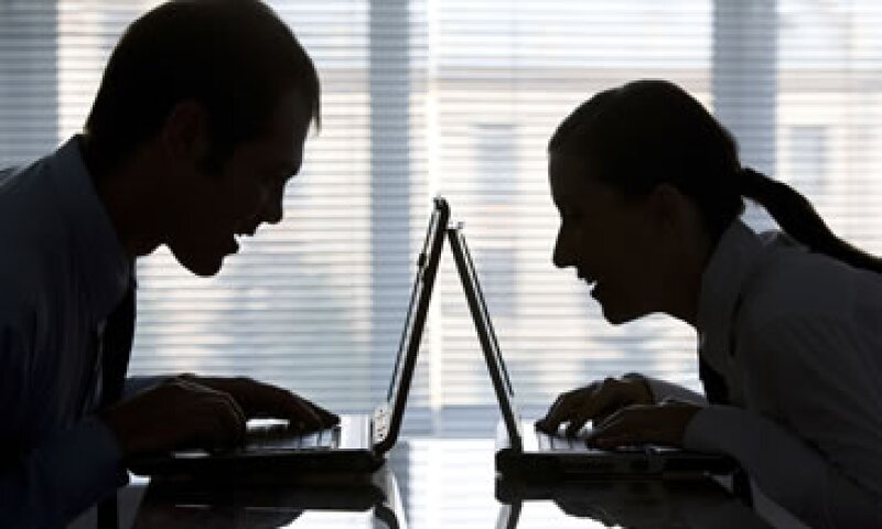 Los bancos muy pocas veces reembolsan a los clientes que han sido víctimas de fraude, ya que los delincuentes usan datos reales para entrar a las cuentas. (Foto: Thinkstock)