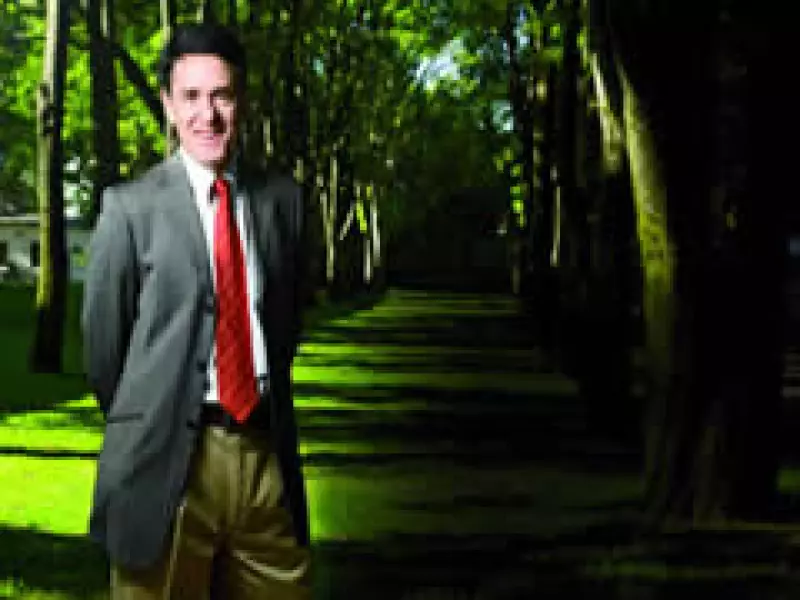 El catedrático estudió 6,000 empresas para llegar a resultados concisos, los cuales explica ampliamente en su libro. (Foto: Simón Barber)