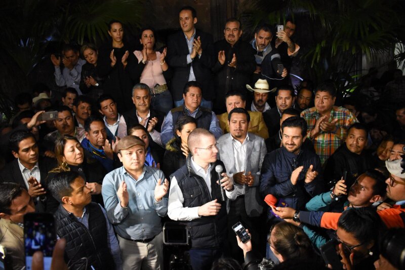 En protesta