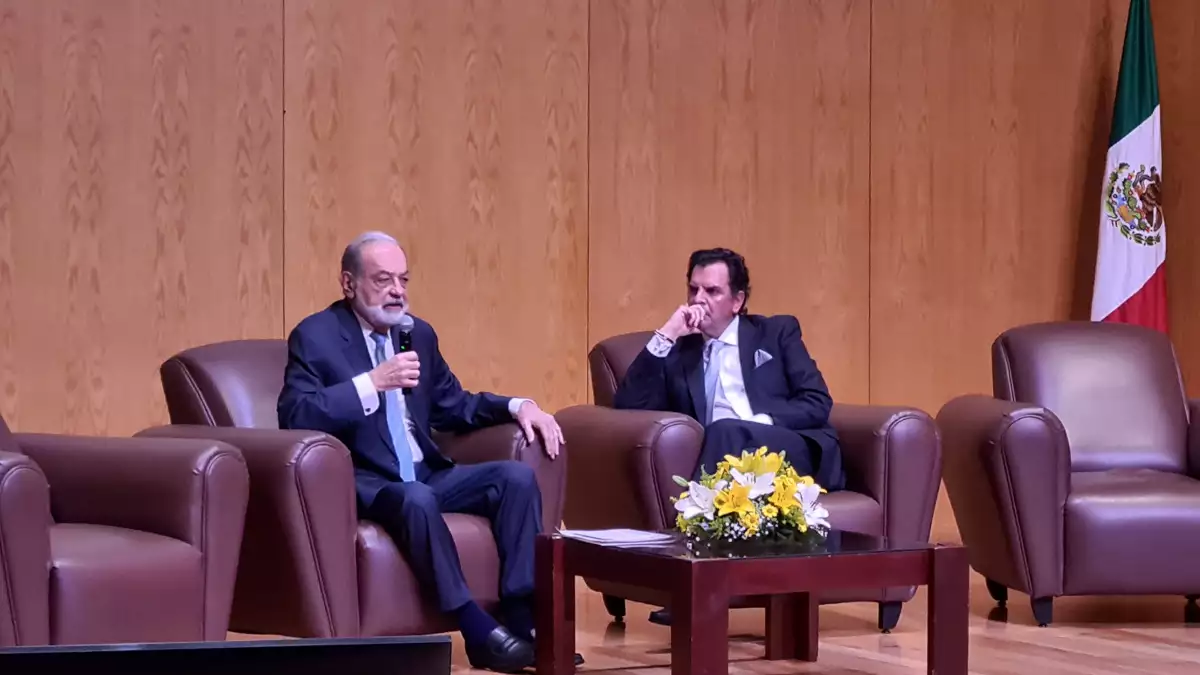 Carlos Slim cuestiona la falta de desarrollo en México pese a acuerdos comerciales