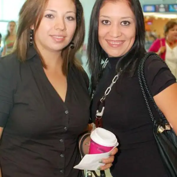 Evelyn Olivares y Samantha Cardozo