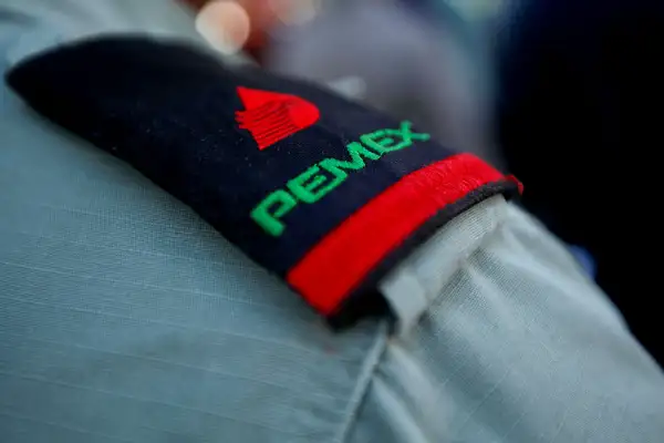 Si no es EU, será China: Pemex busca nuevos mercados para vender crudo y combustóleo