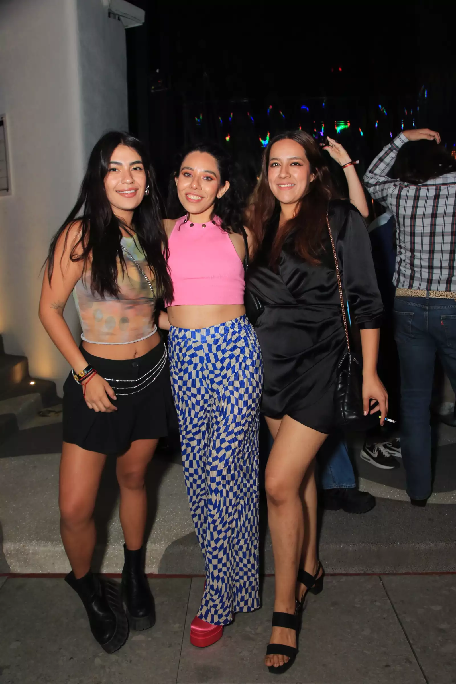 Laura López , Alexa Carrillo y Ximena Bustos 