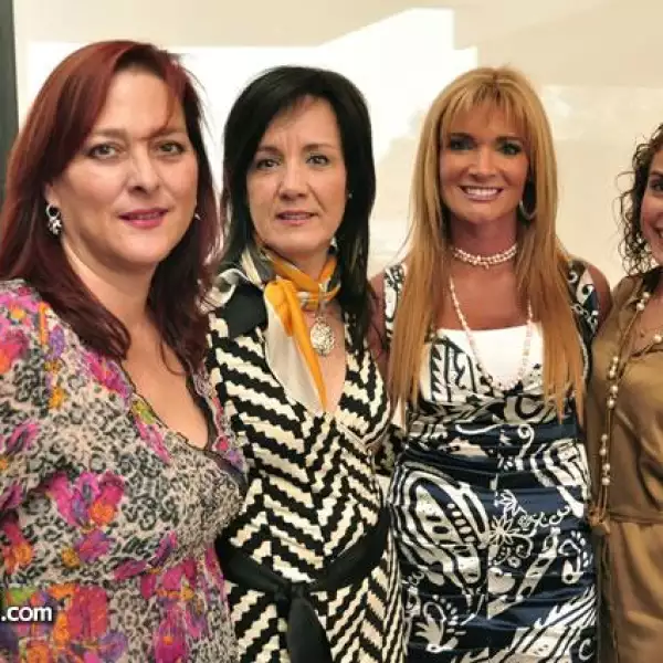 Alicia Galarza,Lola de Ramos,Verónica Lepeley Cambiaso y Claudia Ayala de Guerra
