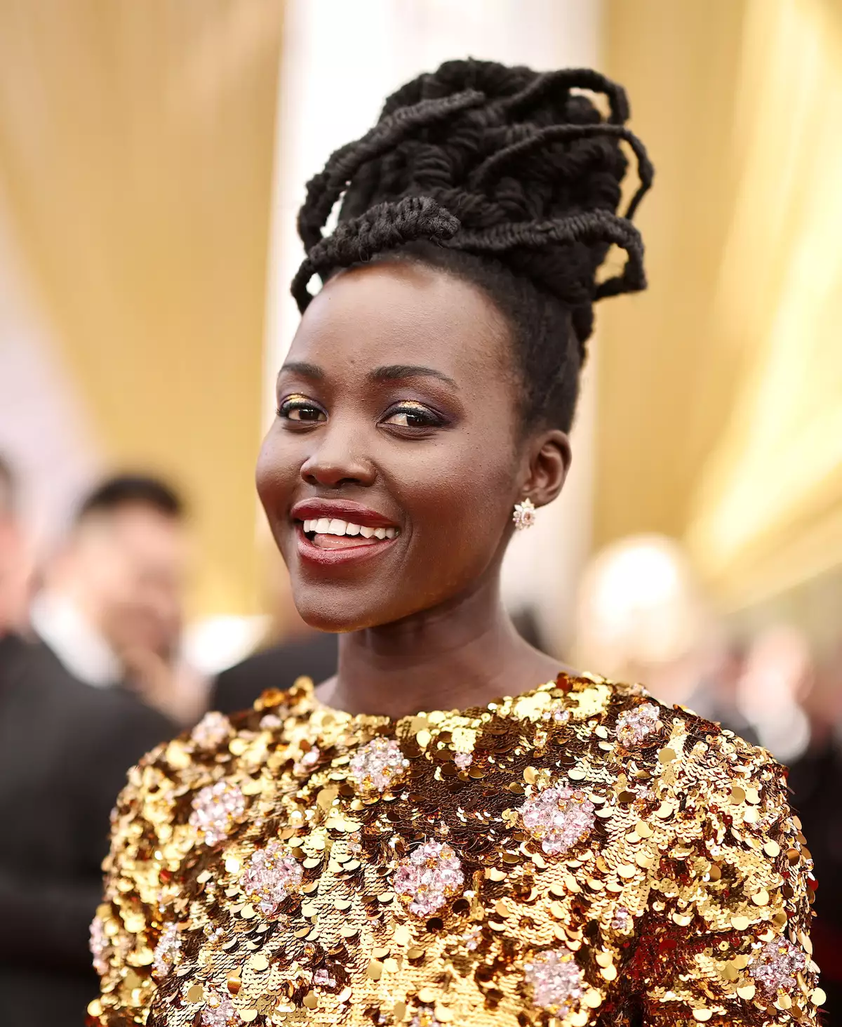 lupita-nyongo-en-los-oscar