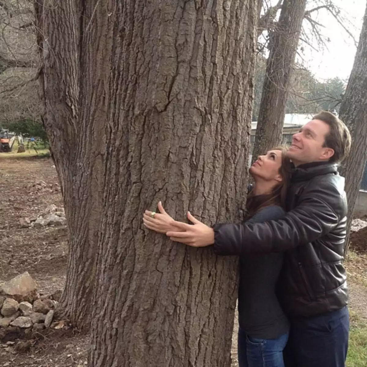 La ex integrante de RBD compartió ayer una fotografía junto a su novio, gobernador de Chiapas, en San Cristóbal de las Casas.