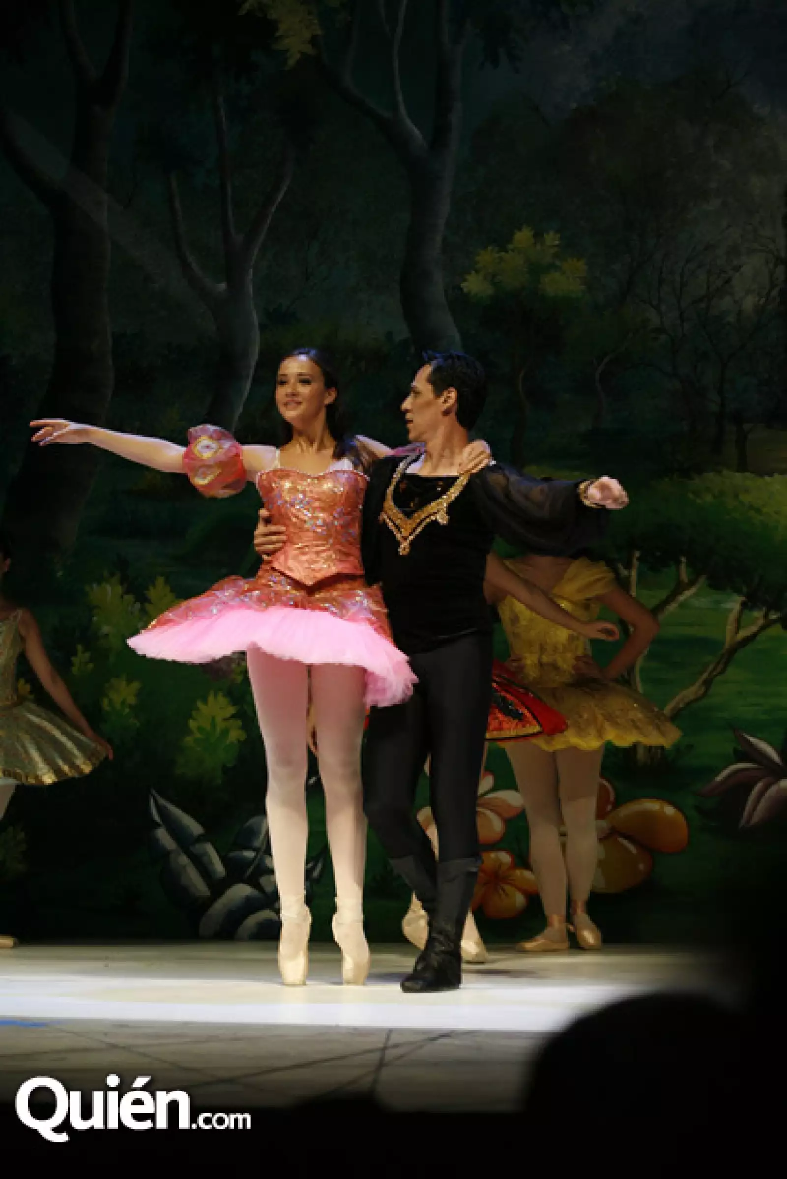 Sofía Casillas,César Pantoja