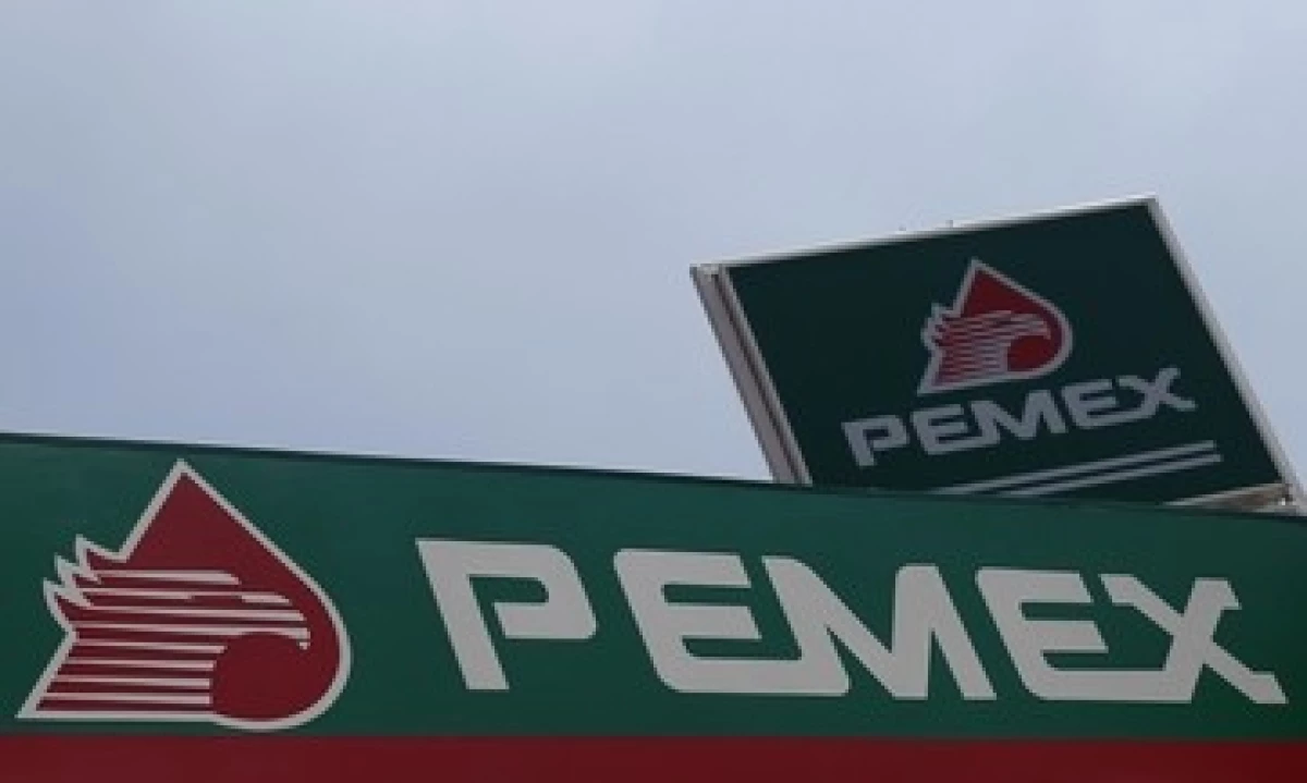 Pemex reabrió además su bono al 2044 con 1,500 millones de dólares. (Foto: Reuters)
