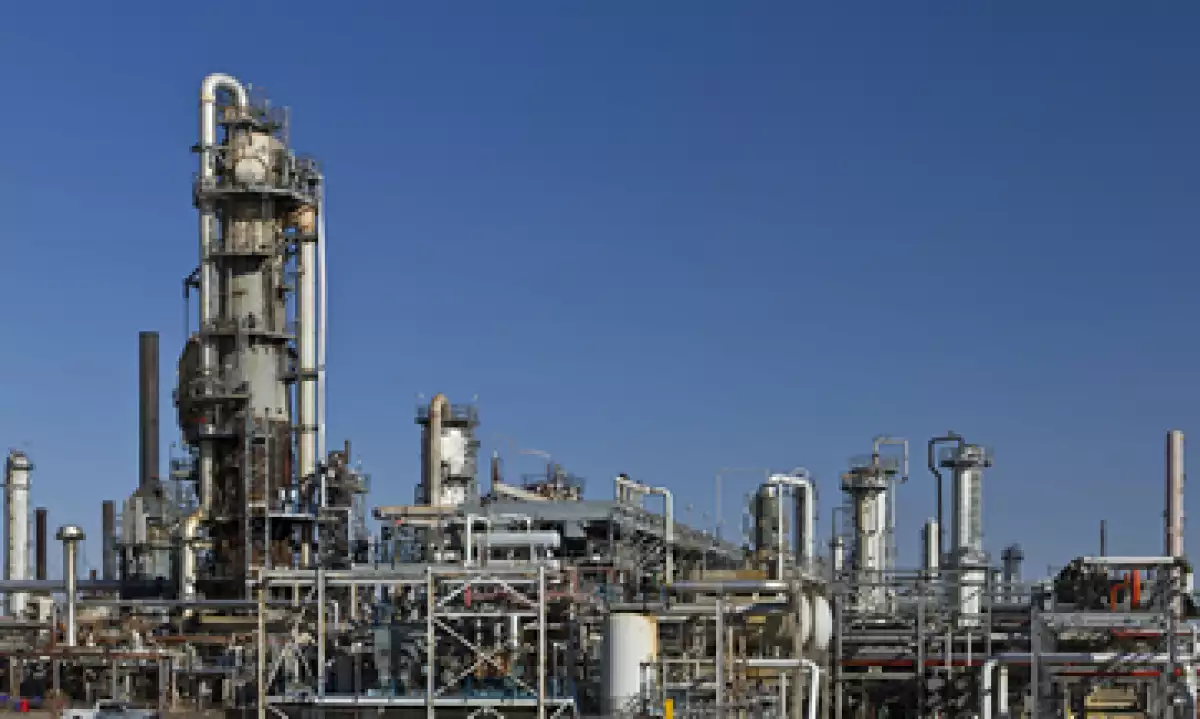 Pemex recibió 6 permisos para operar refinerías. (Foto: Getty Images )