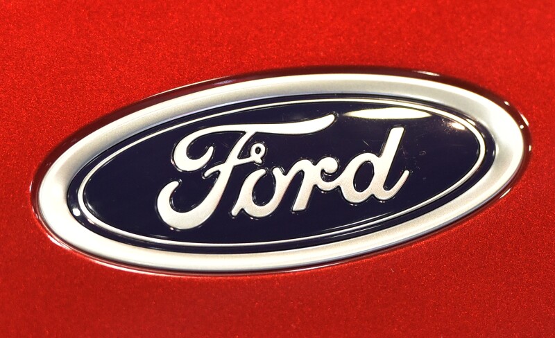 Coconal rompe relaciones con Ford