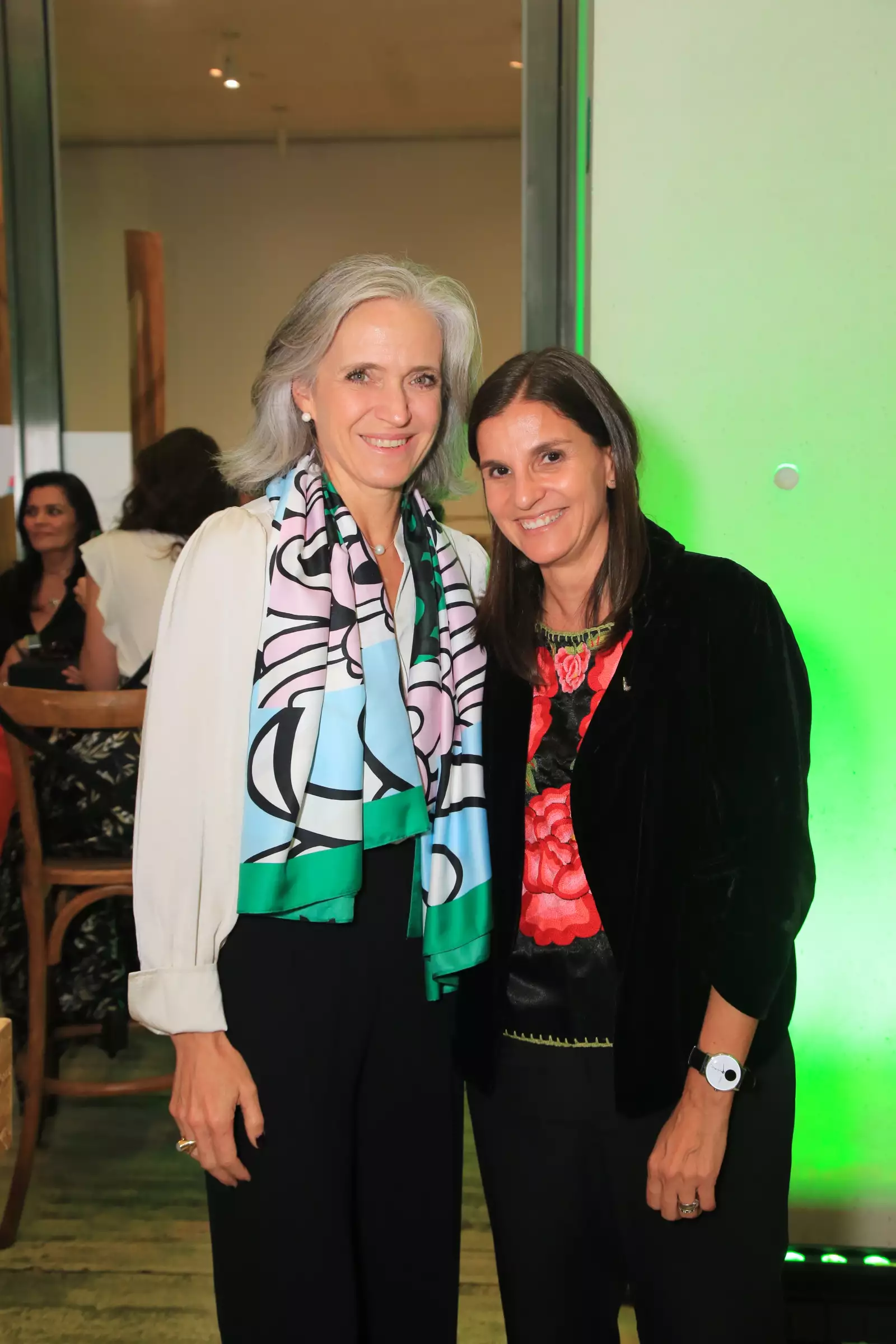 Michelle del Villar y Lorenza Mariscal