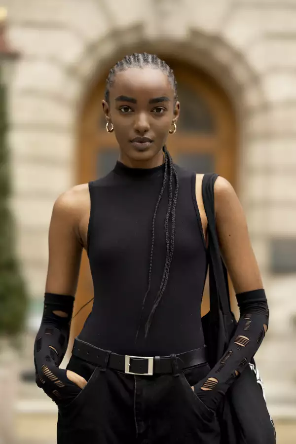 London str F23 1205.jpg