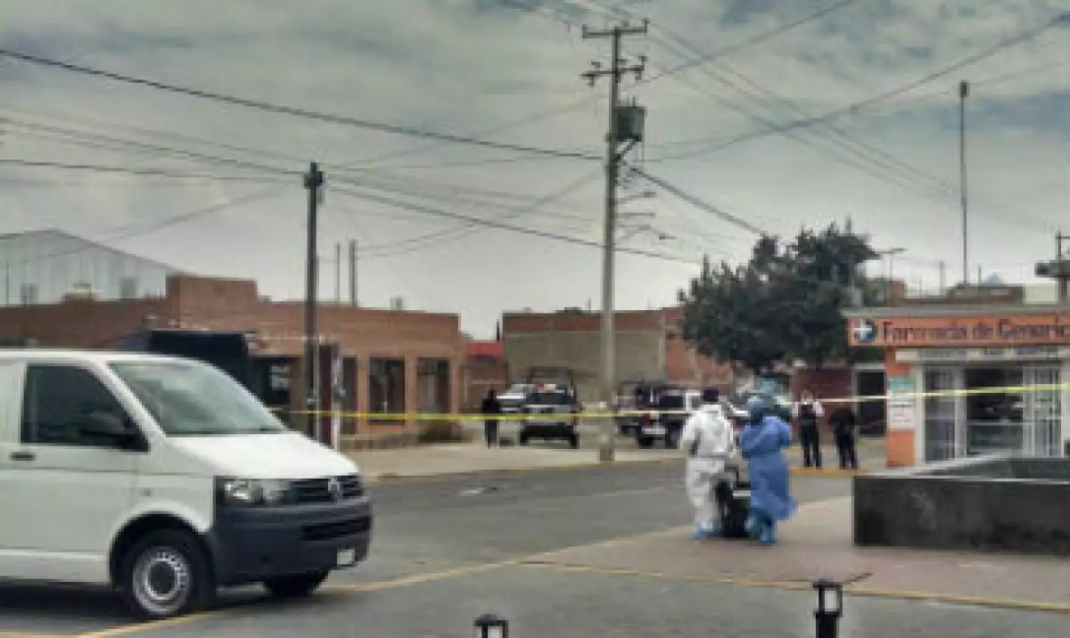 Elementos del Ejército Mexicano, policías estatales y municipales acordonaron la zona donde se encontraron los restos en Puebla. (Foto: Elvia Cruz/CNNExpansión )